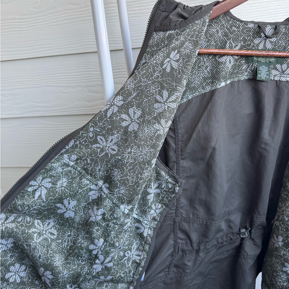 Eddie Bauer Women’s Vest - Picture 11 of 12